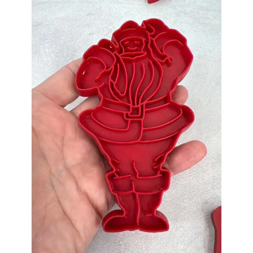Vintage‎ Santa Clause with toy bag cookie cutters Lot of 4